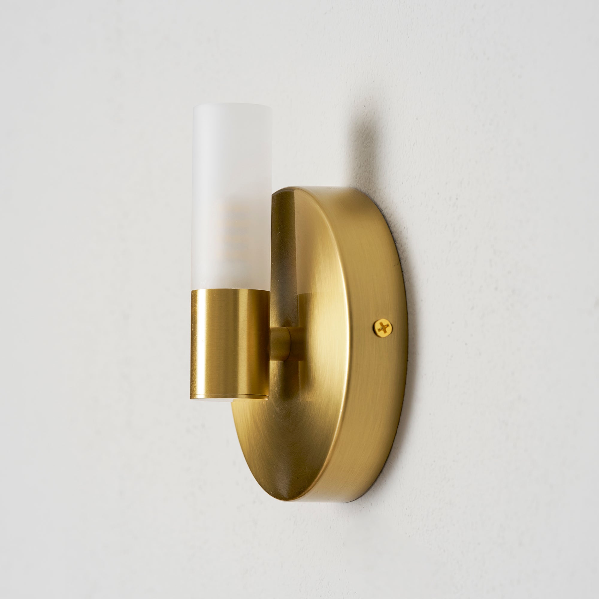 Contemporary Wall Light | Compact Cylinder Shade Metal Sconce Fixture