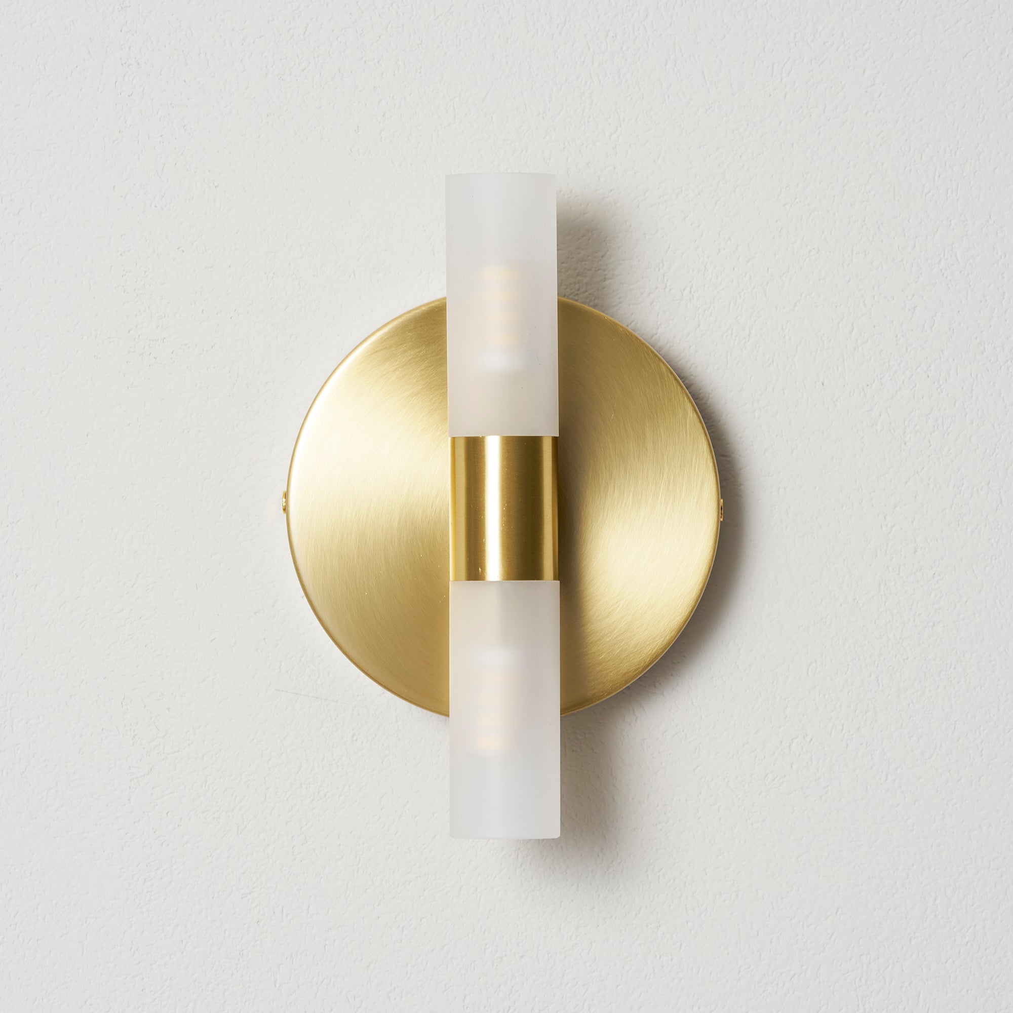 Contemporary Wall Light | Compact Cylinder Shade Metal Sconce Fixture