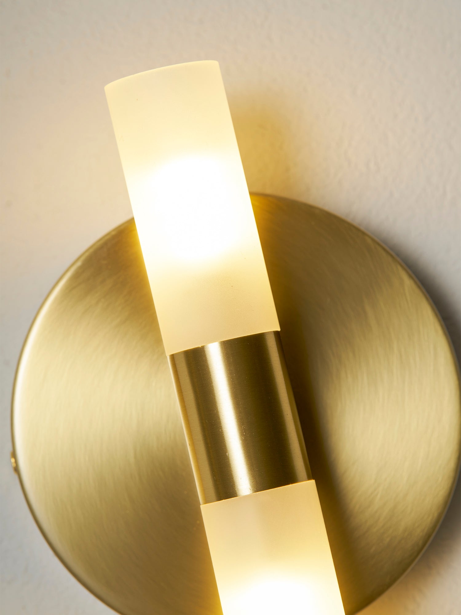 Contemporary Wall Light | Compact Cylinder Shade Metal Sconce Fixture