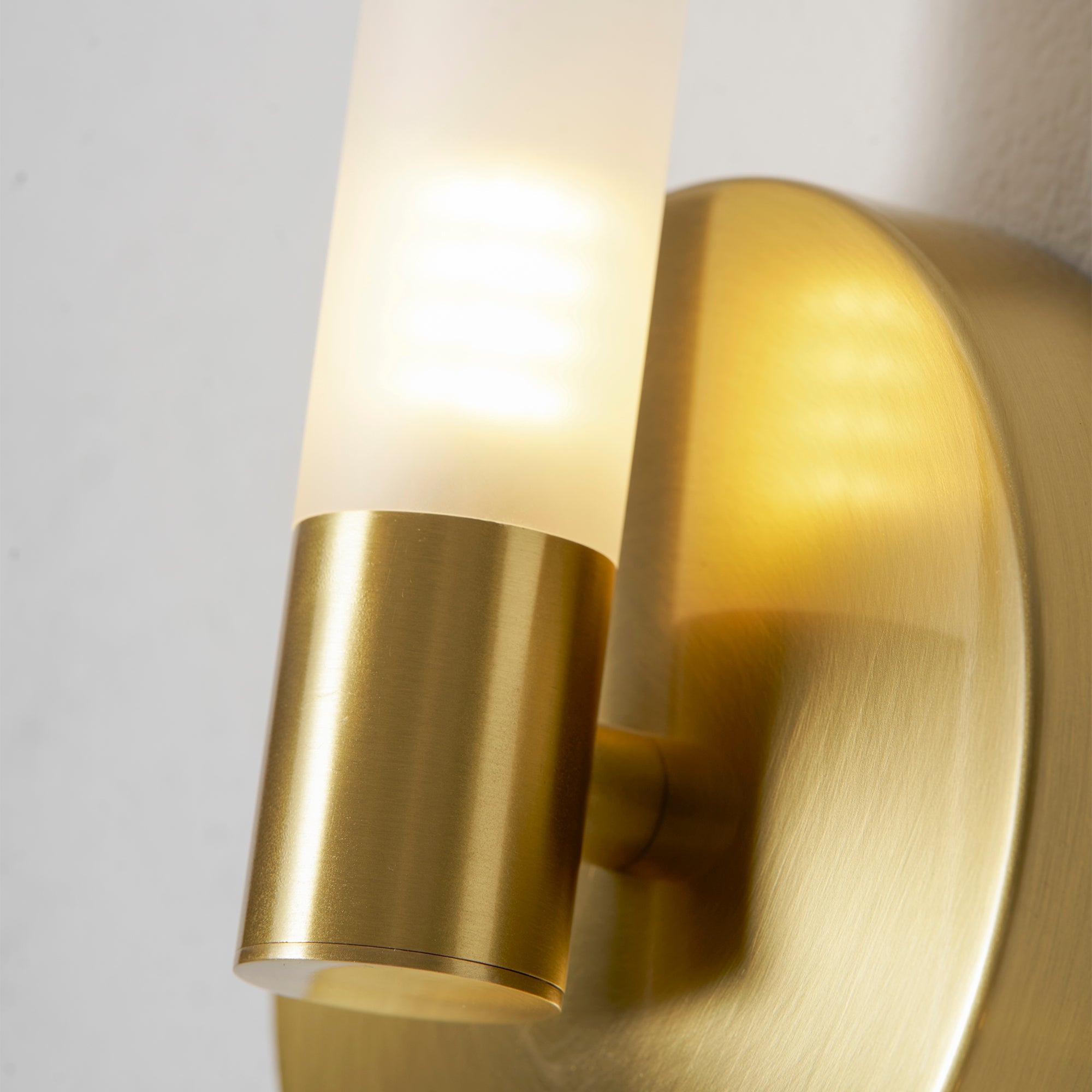 Contemporary Wall Light | Compact Cylinder Shade Metal Sconce Fixture