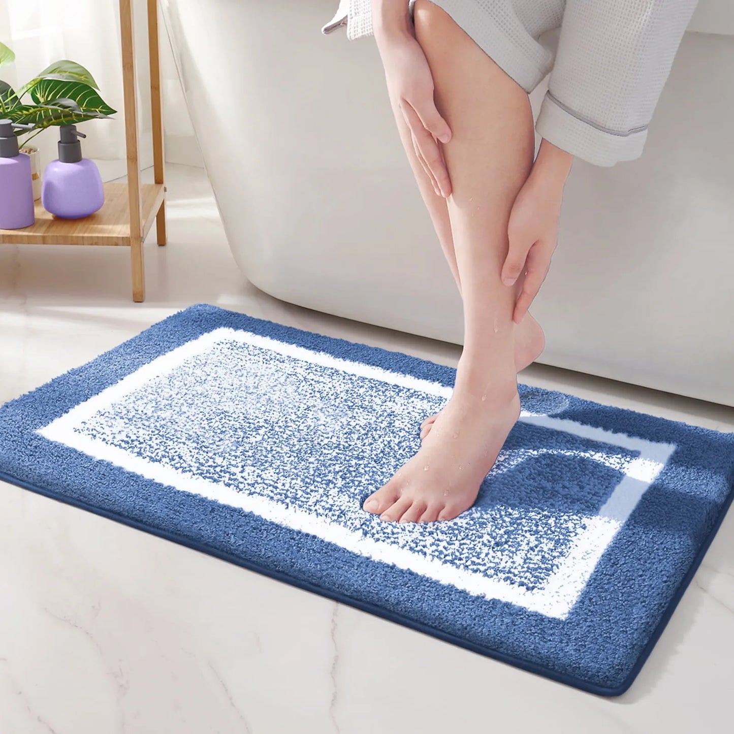Non Slip Geometric Bath Mat | Microfiber Bathroom Rug