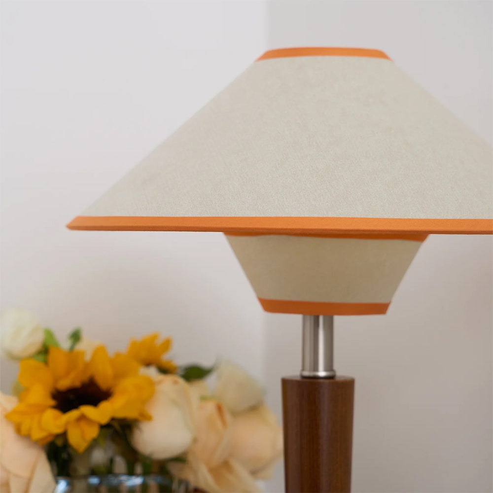 Retro Wooden Table Lamp - Classic Design
