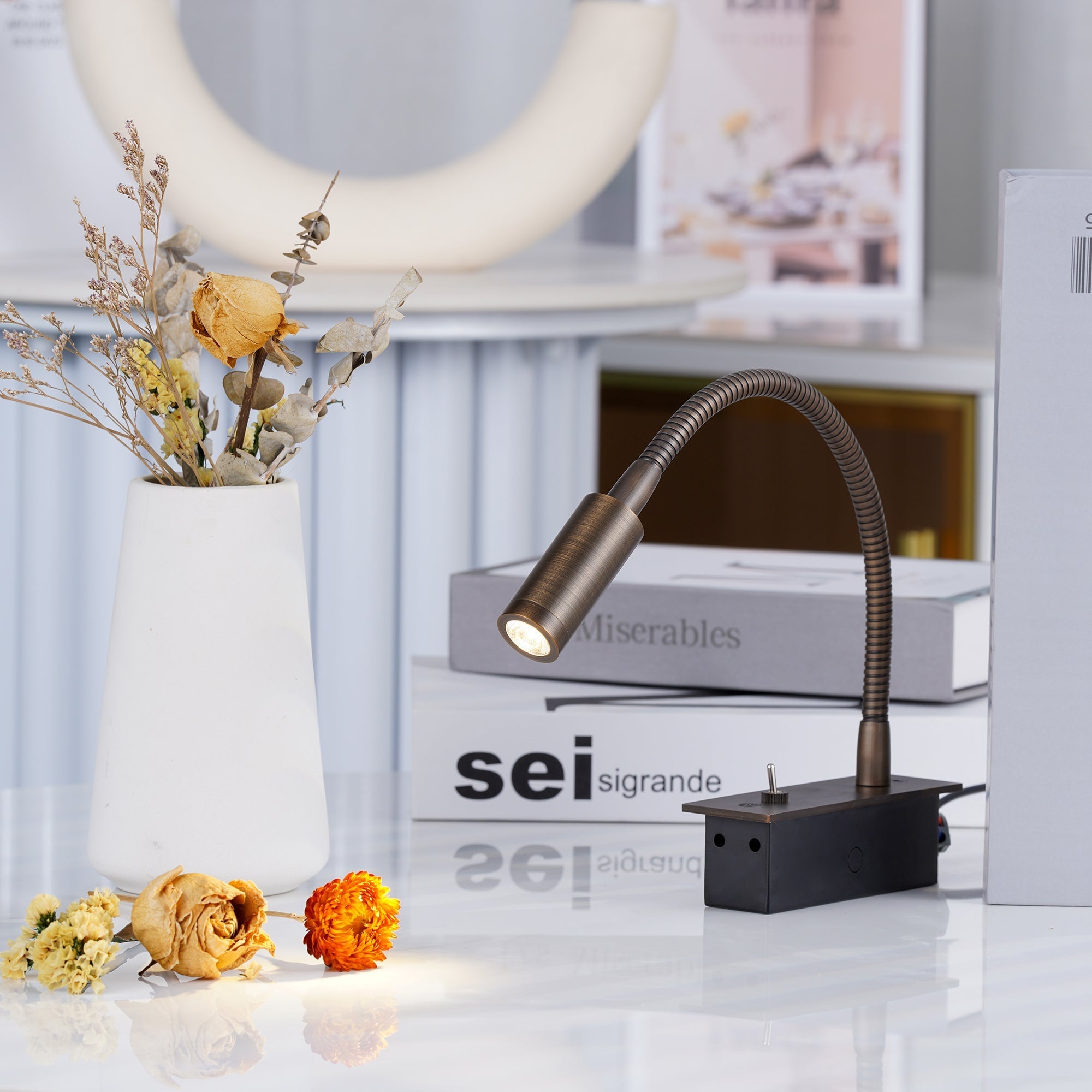Art Deco Wall Light | Curved Linear LED Bar Sconce Fixture