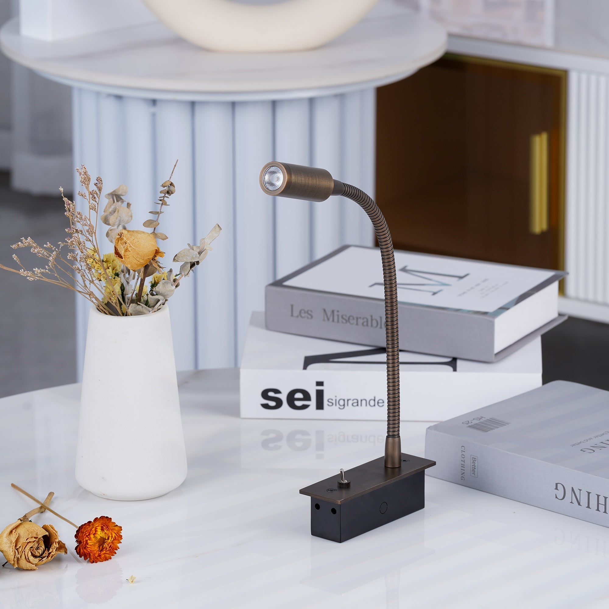 Art Deco Wall Light | Curved Linear LED Bar Sconce Fixture