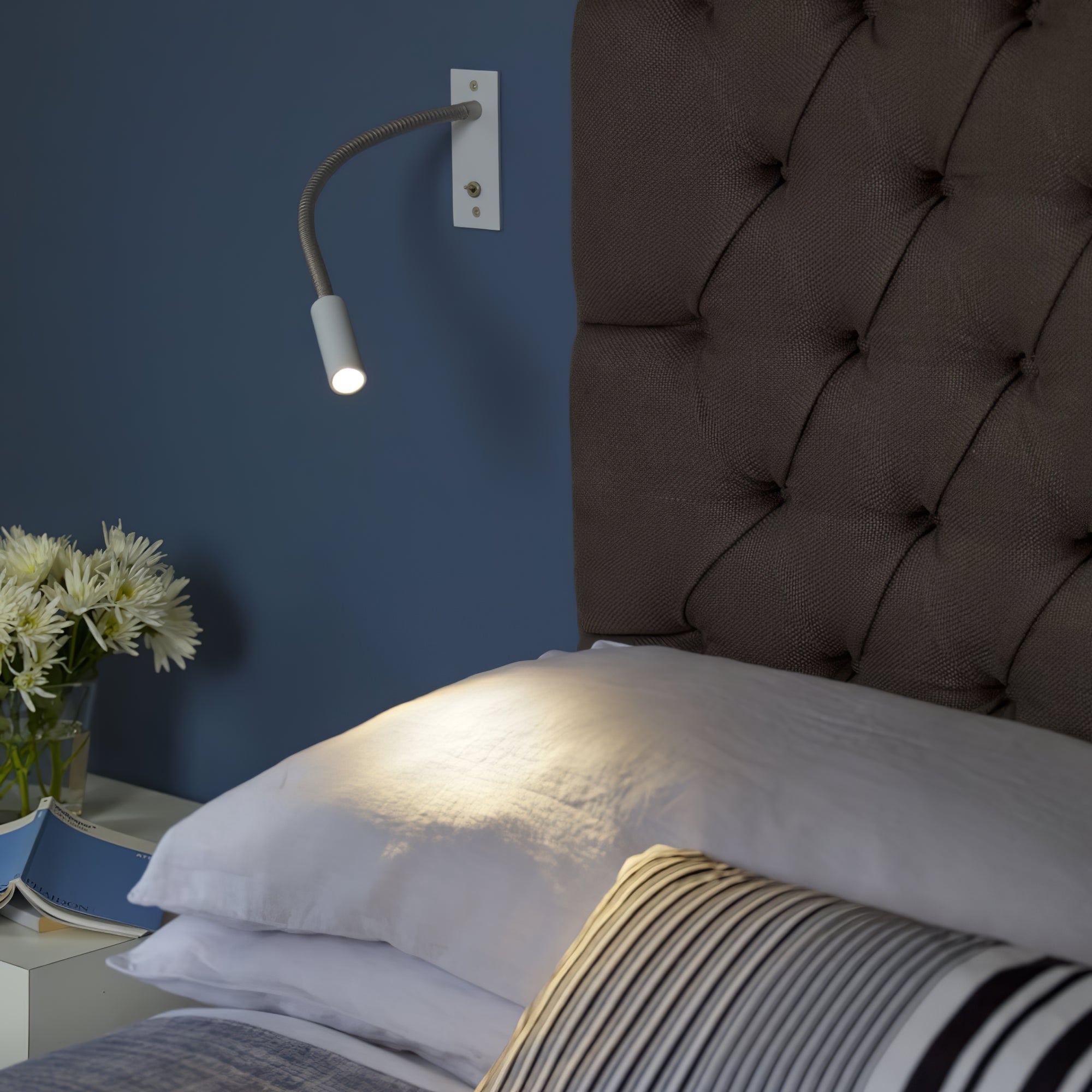 Art Deco Wall Light | Curved Linear LED Bar Sconce Fixture