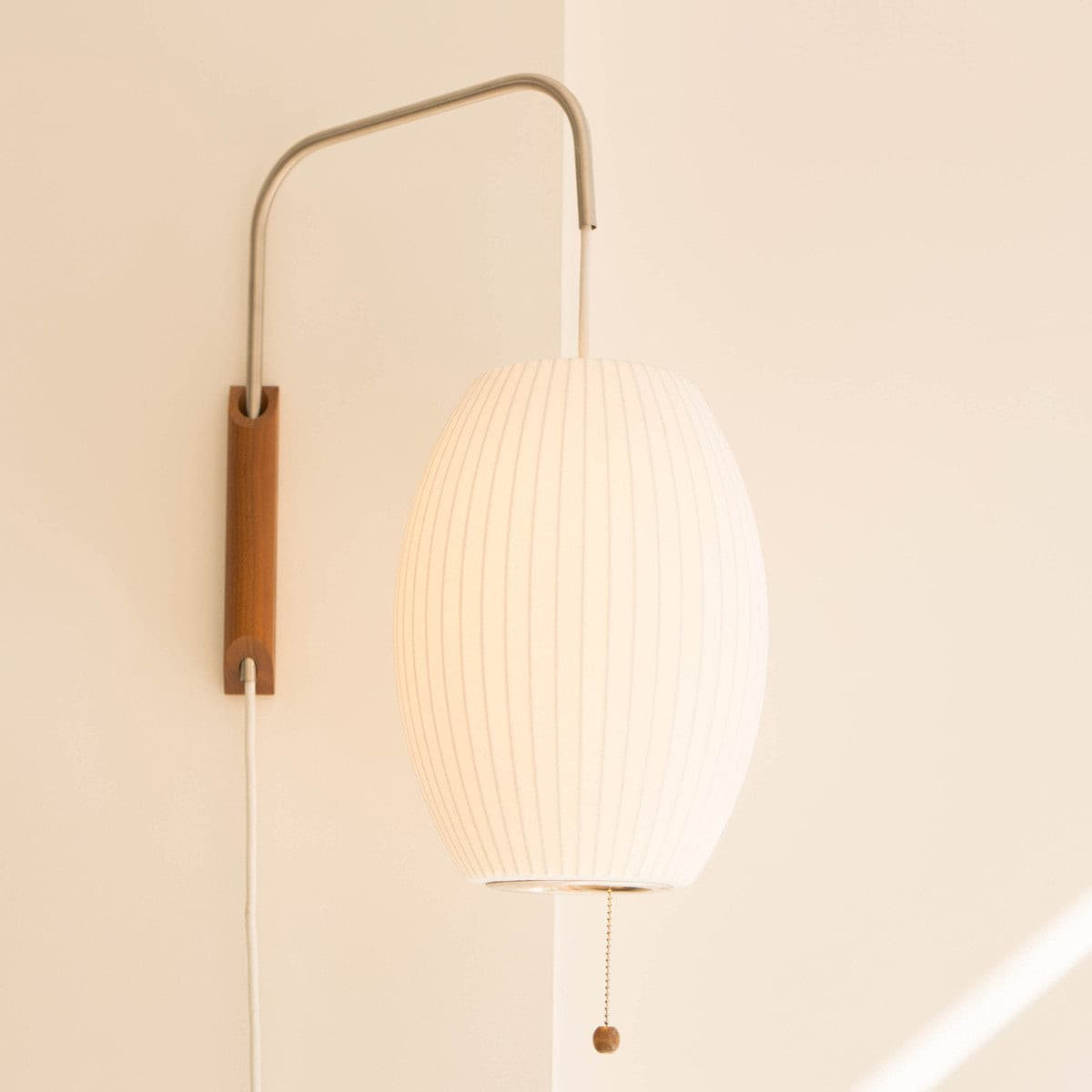 Mid Century Wall Light | Bubble Translucent Pleated Capsule Sconce