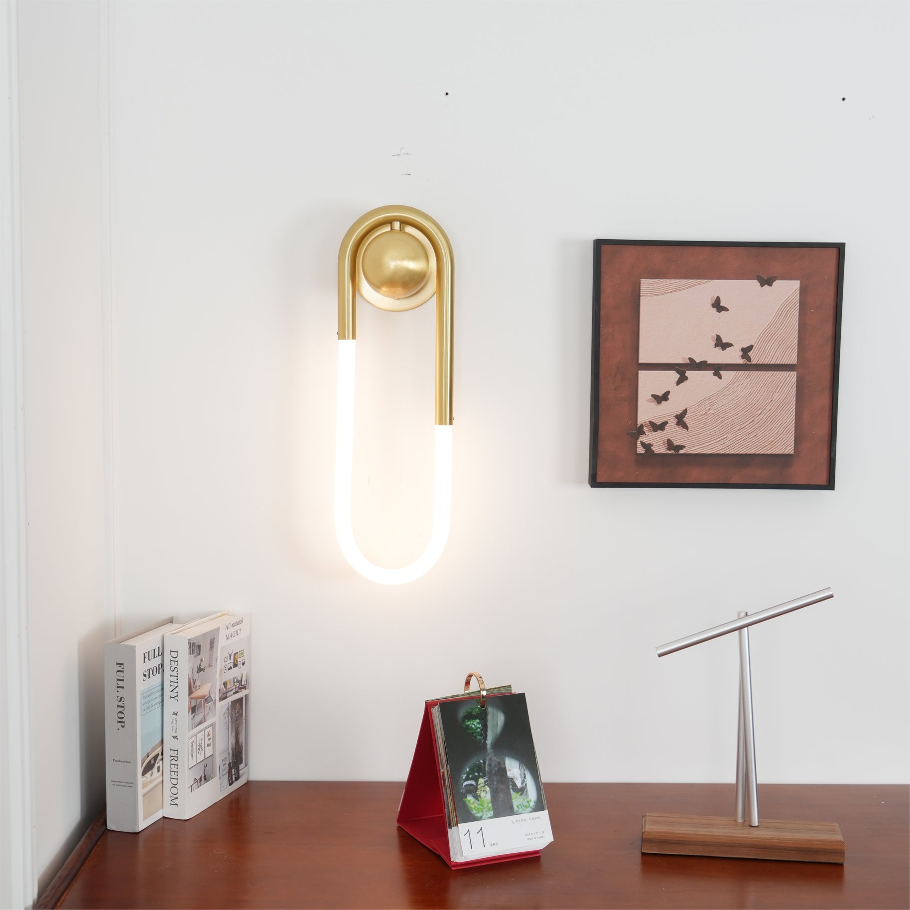 Minimalist Wall Light | Elongated Oval Loop Geometric Tube Sconce