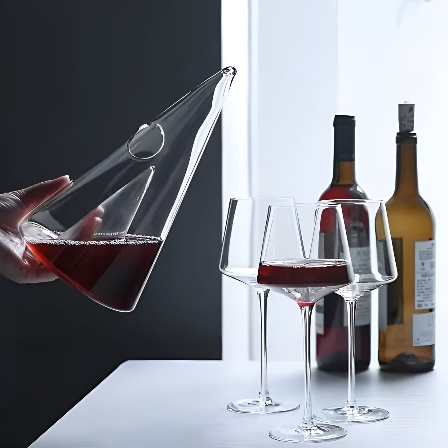 Aerating Red Wine Decanter | Glass Carafe with Stylish Waterfall Top